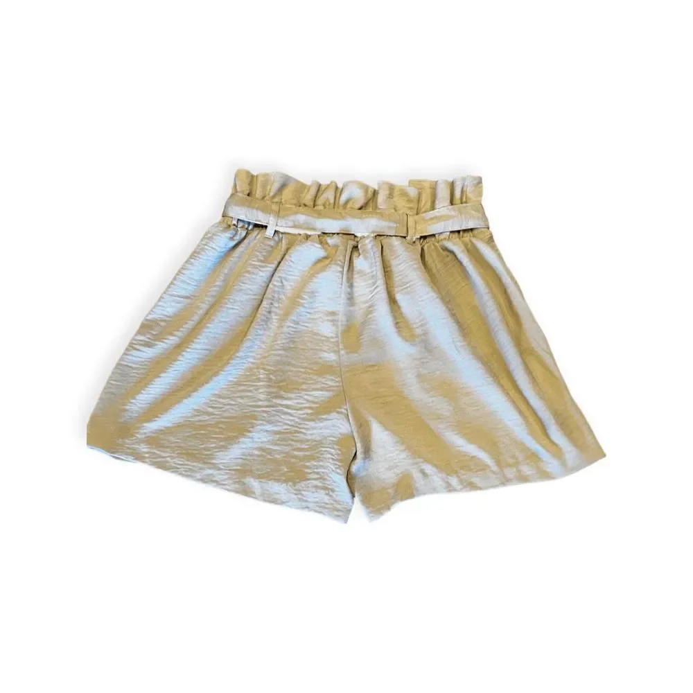 SOHO Tan Pleated Dressy Shorts Size Small